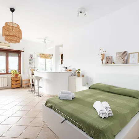 Tiny Boho Chic Apartman *