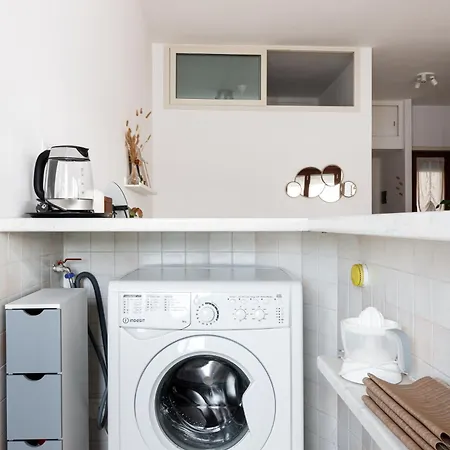 Tiny Boho Chic Apartman